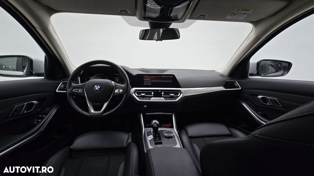 BMW Seria 3 330d xDrive AT - 14