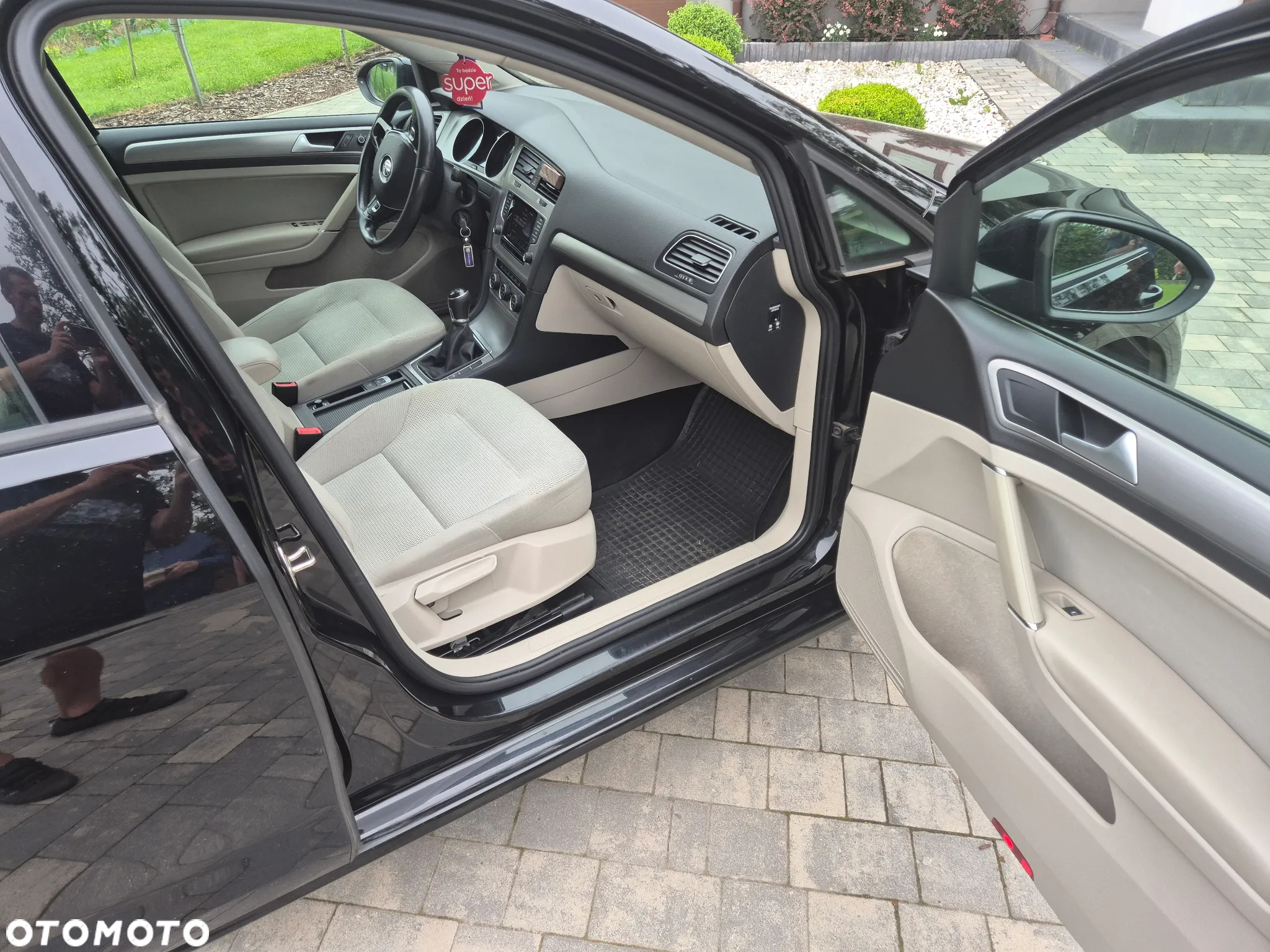 Volkswagen Golf VI 1.6 TDI BlueMot Trendline - 19