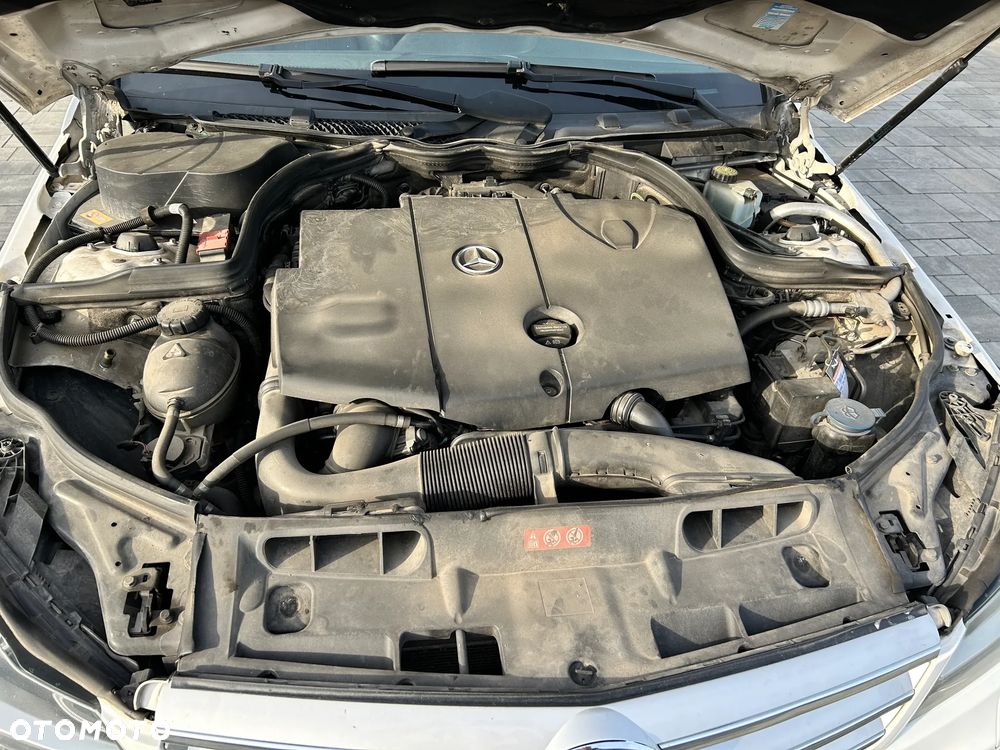 Mercedes-Benz Klasa C 250 CDI BlueEff 4-Matic Classic - 14