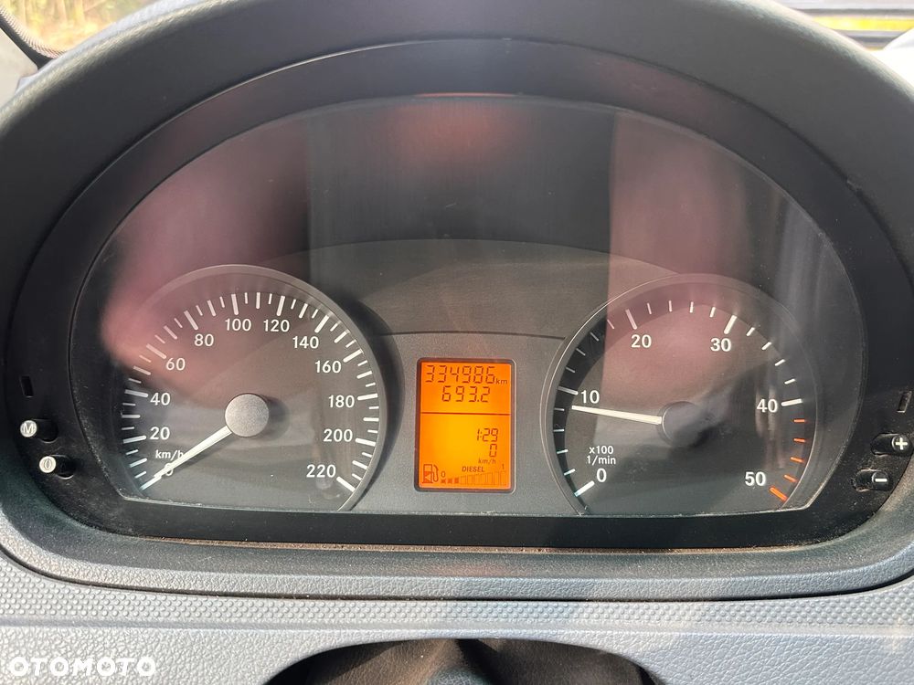 Mercedes-Benz Vito 639.703 - 28
