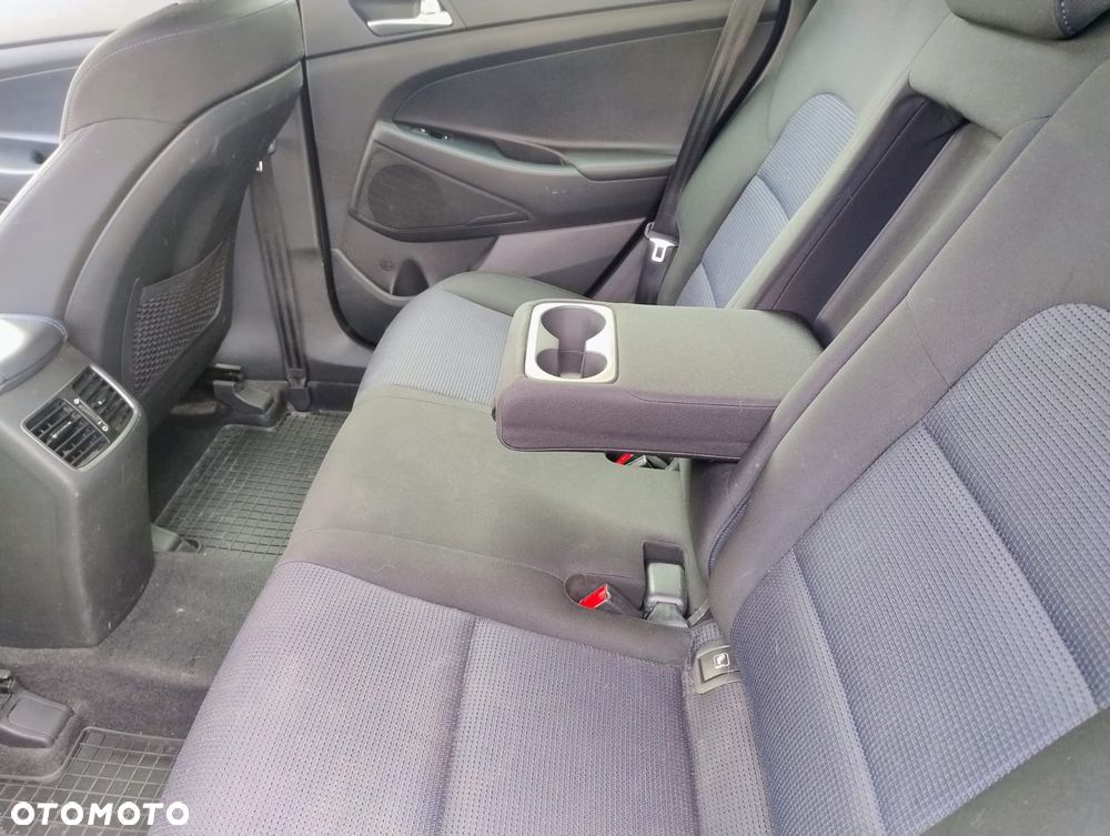 Hyundai Tucson 1.7 CRDI BlueDrive Classic 2WD - 12