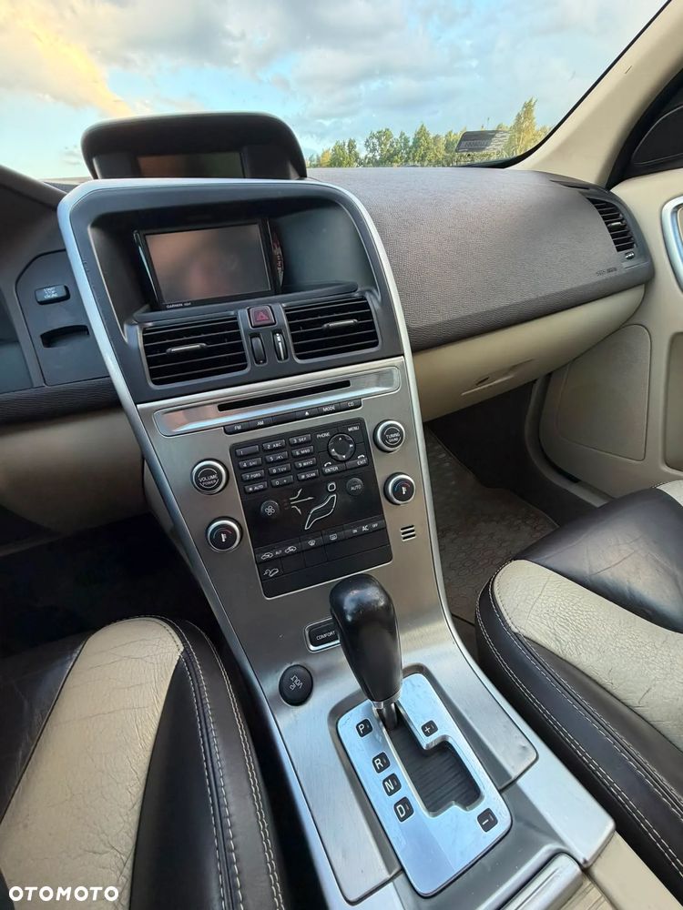 Volvo XC 60 2.4D AWD - 13