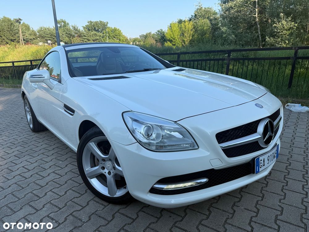 Mercedes-Benz SLK 200 (BlueEFFICIENCY) CarbonLOOK Edition - 11