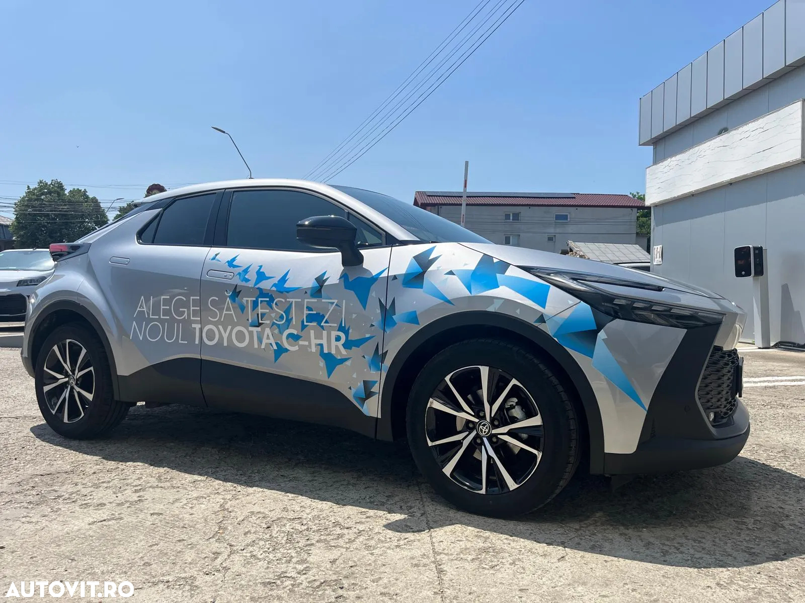 Toyota C-HR 1.8 HEV 140 CP 4x2 CVT Dynamic - 4