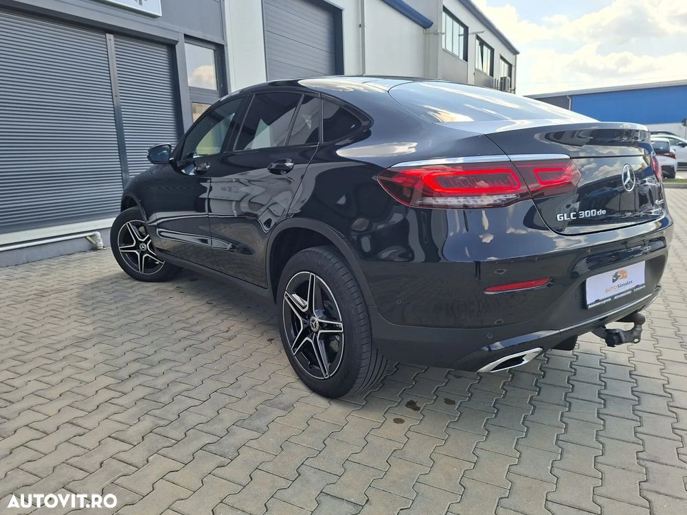 Mercedes-Benz GLC Coupe 300 de 4Matic 9G-TRONIC AMG Line - 10