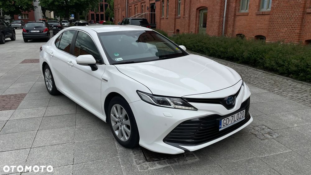 Toyota Camry 2.5 Hybrid Comfort CVT - 4