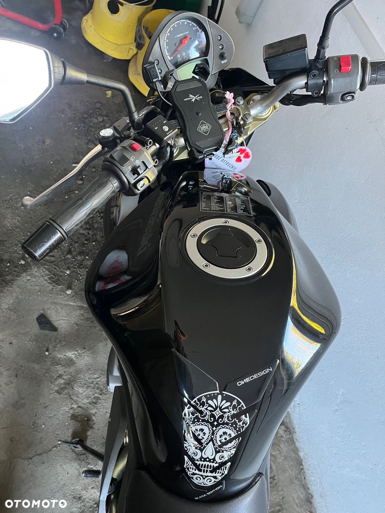 Kawasaki ER - 19