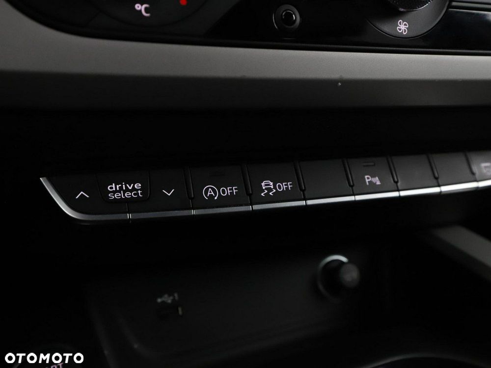Audi A4 Avant 35 TDI mHEV Advanced S tronic - 30