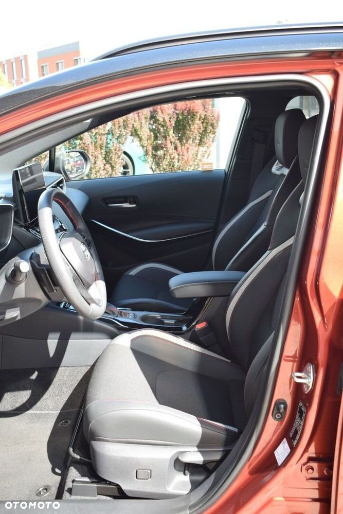 Toyota Corolla 2.0 Hybrid GR Sport - 9