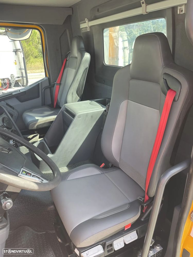 Renault K 430 /  8x4 Basculante - 2014 - 6