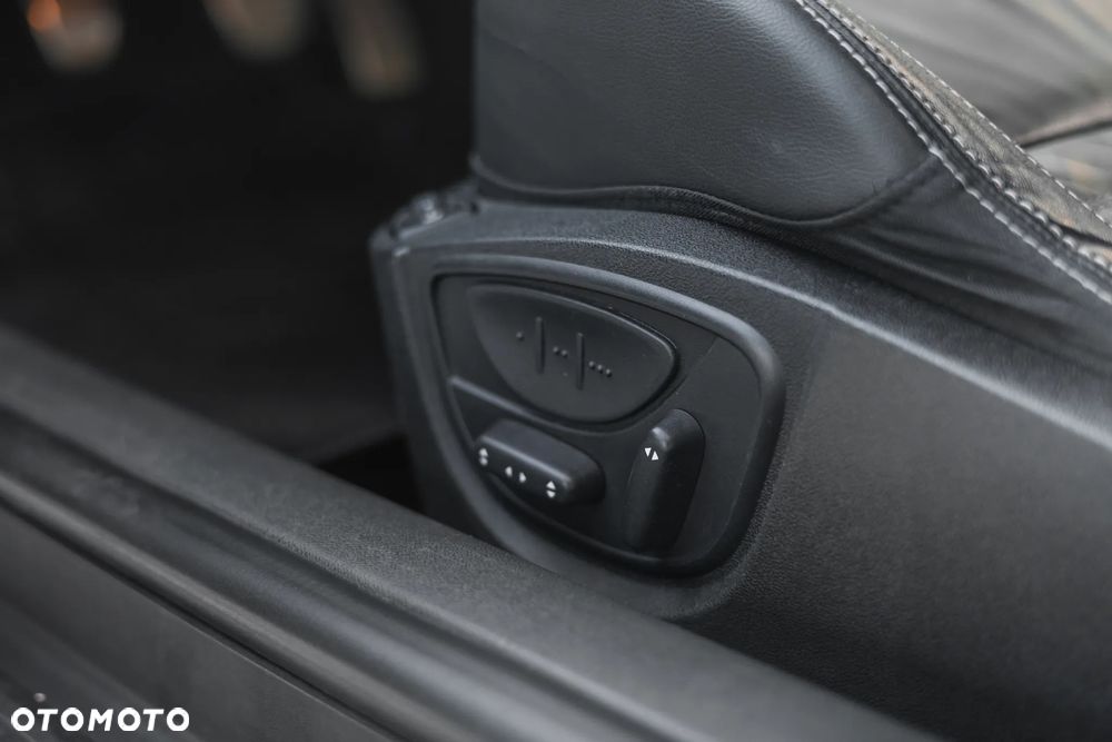 Renault Laguna 2.0 dCi Monaco GP - 25