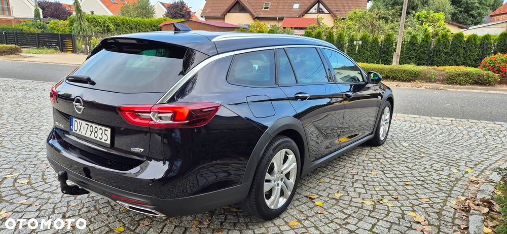 Opel Insignia Country Tourer 2.0 BiTrb D 4x4 Automatik Exclusive - 4