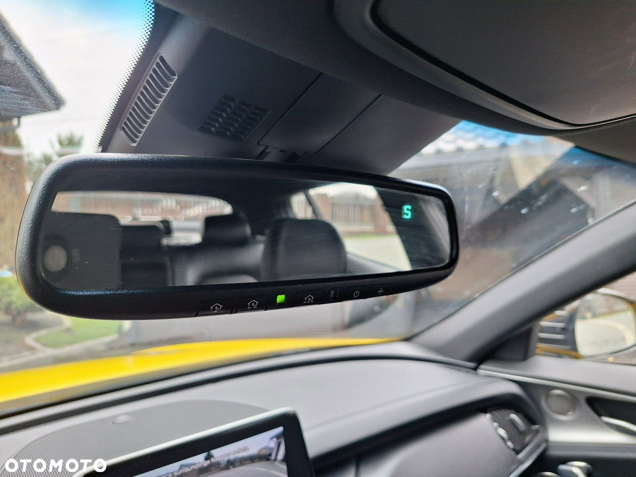 Kia Stinger - 40