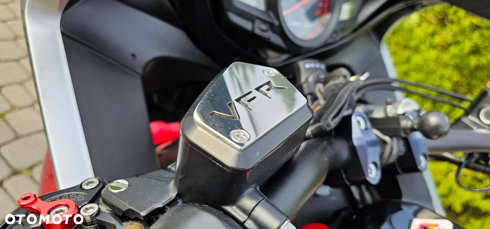Honda VFR - 10