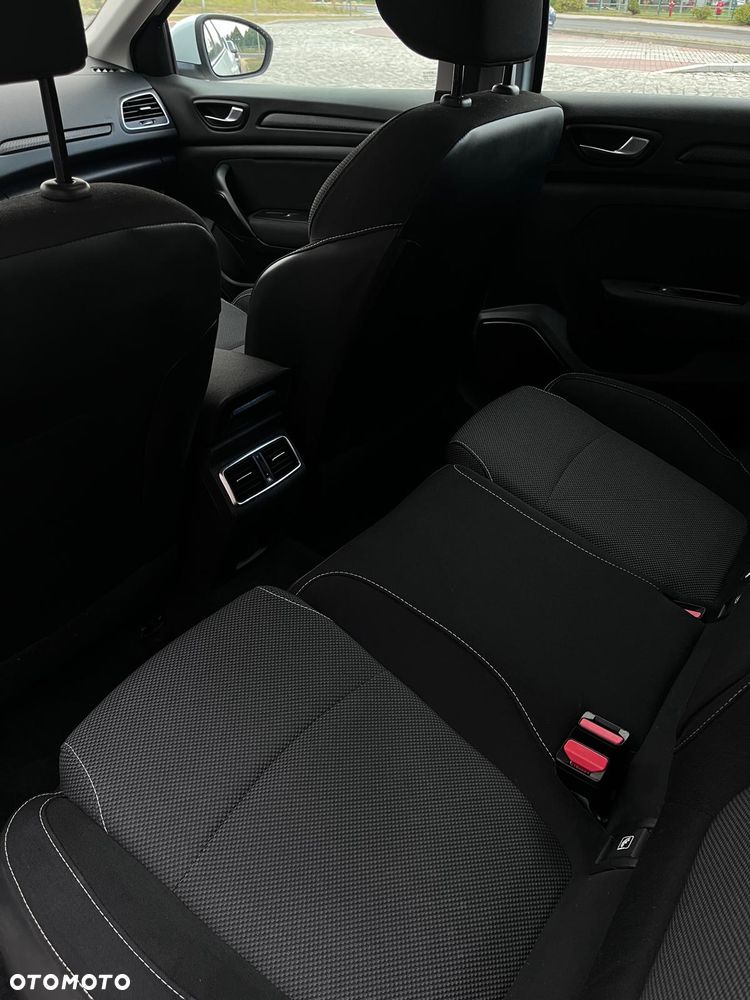 Renault Megane 1.6 SCe Life - 12