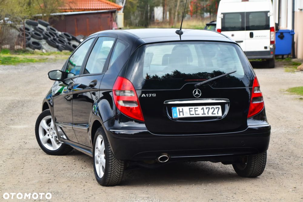 Mercedes-Benz Klasa A 170 BlueEFFICIENCY Avantgarde - 32