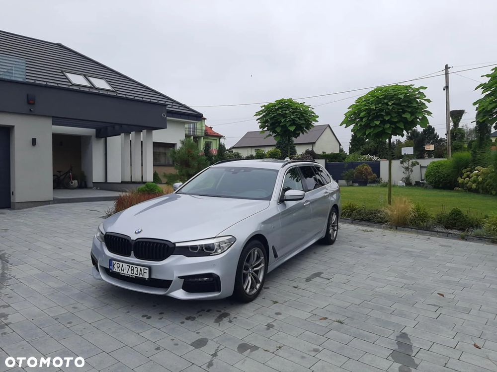 BMW Seria 5 520d Touring M Sport Edition - 4