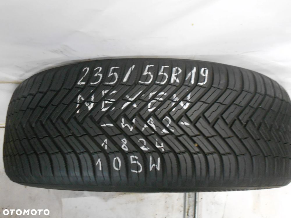OPONA POJEDYNKA  235/55R19 NEXEN NBLUE 4SEASON 2 DOT 1824 7.7MM - 1