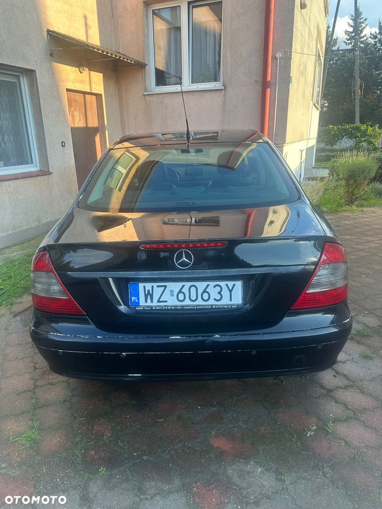 Mercedes-Benz Klasa E - 9