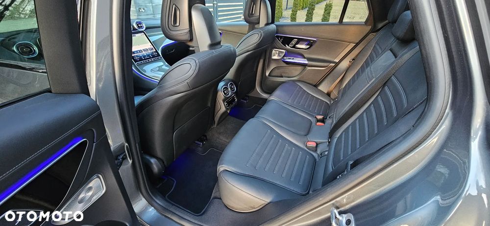 Mercedes-Benz GLC 400 e 4Matic 9G-TRONIC AMG Line Advanced - 28