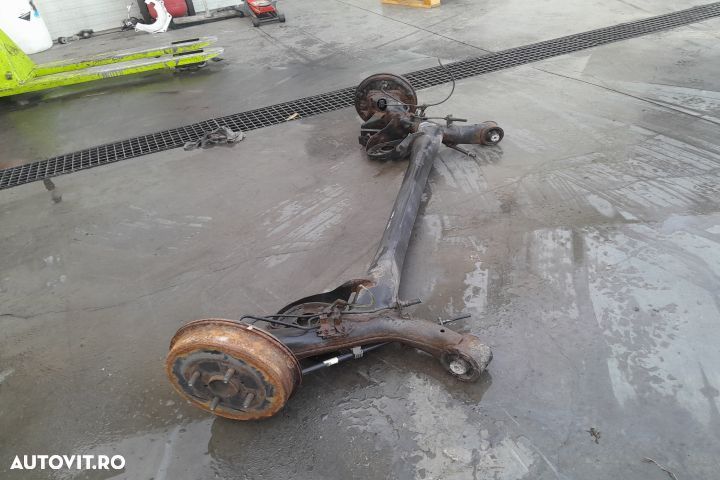 Punte spate Toyota Yaris XP130 [2011 - 2014] Hatchback 5-usi 1.0 MT ( - 3