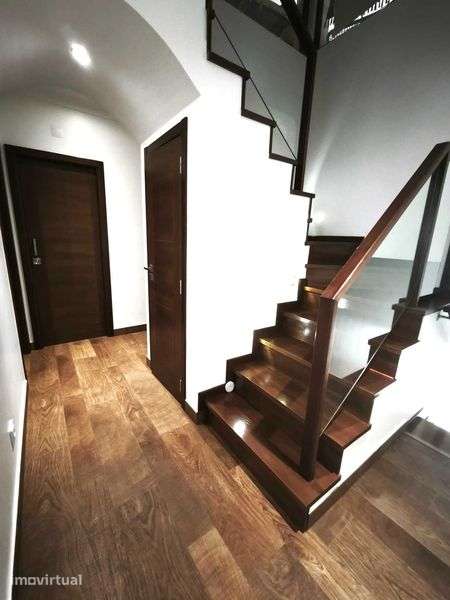 Moradia T4 primeira linha Jardim Primeiro de Maio Grândola - Grande imagem: 4/6