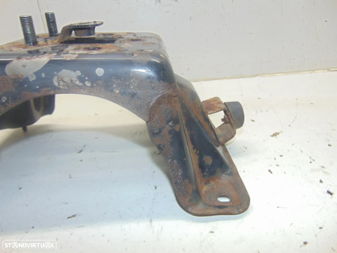 Jipe suporte pneu suplente - 3