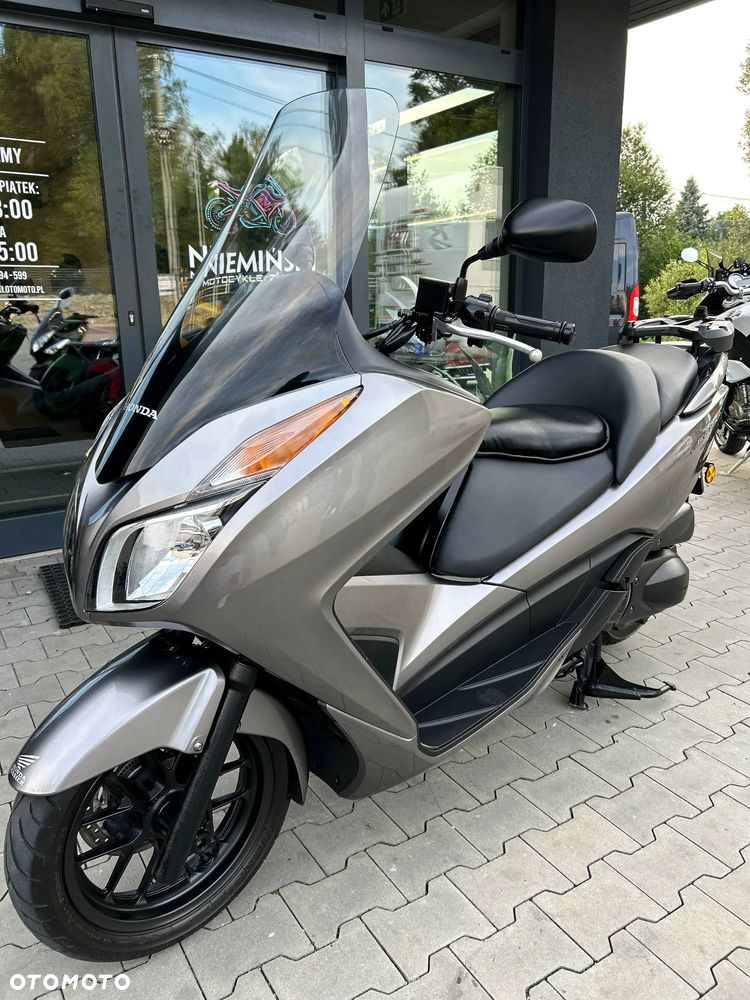 Honda NSS - 27