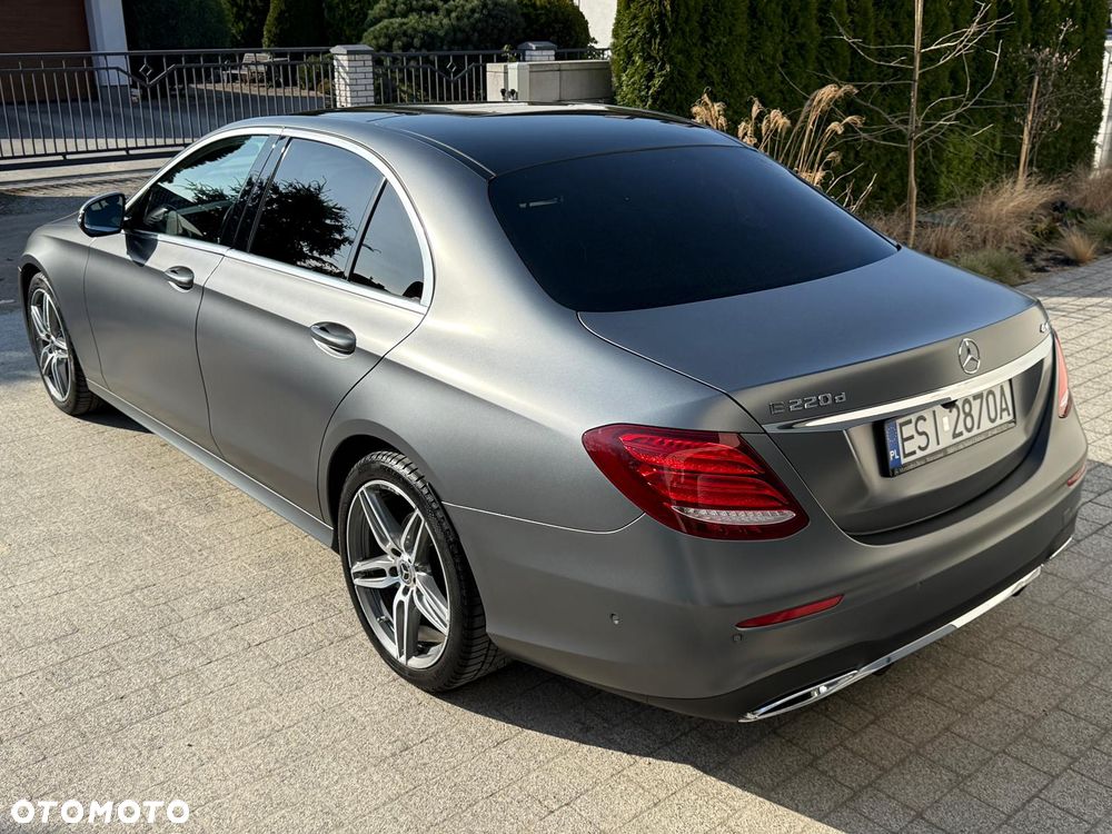 Mercedes-Benz Klasa E - 16