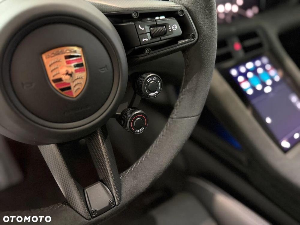 Porsche Taycan 105kWh Turbo GT - 26