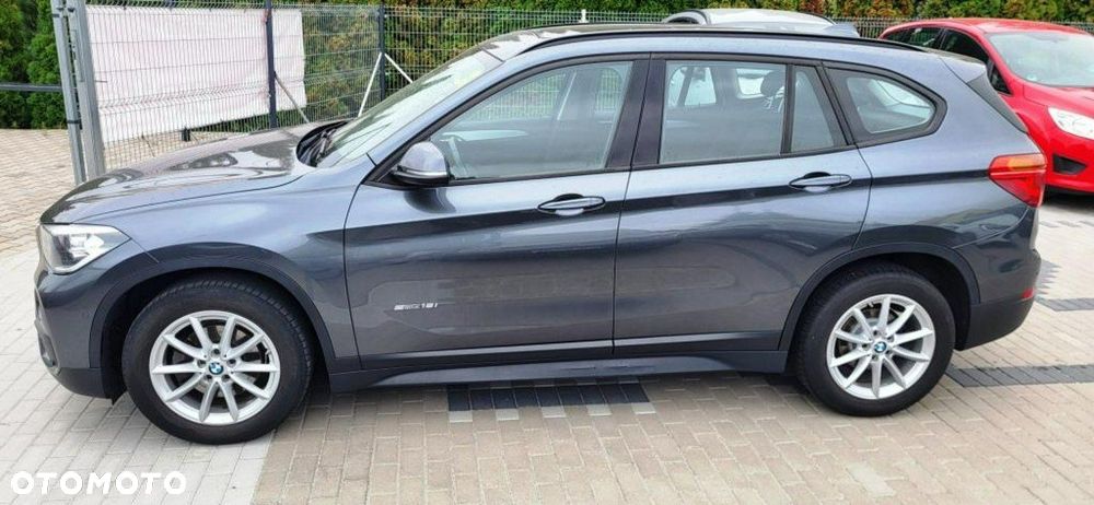 BMW X1 sDrive18i - 5