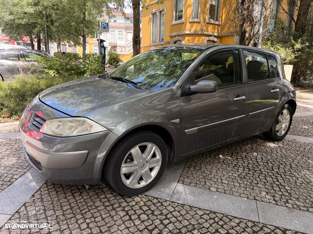 Renault Mégane 1.5 dCi Confort Dynamique - 1