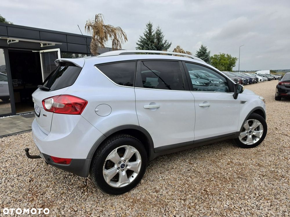 Ford Kuga 2.0 TDCi 4x4 Titanium - 25