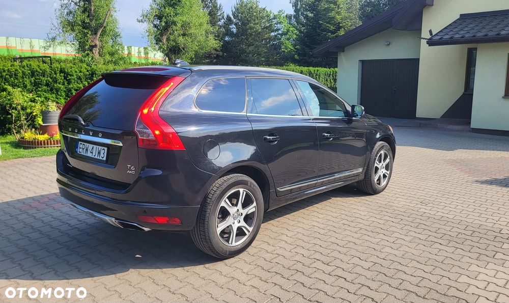 Volvo XC 60 - 4