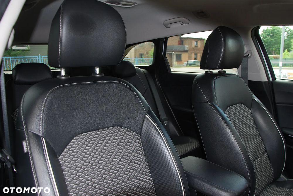 Kia Ceed 1.5 T-GDI L - 11