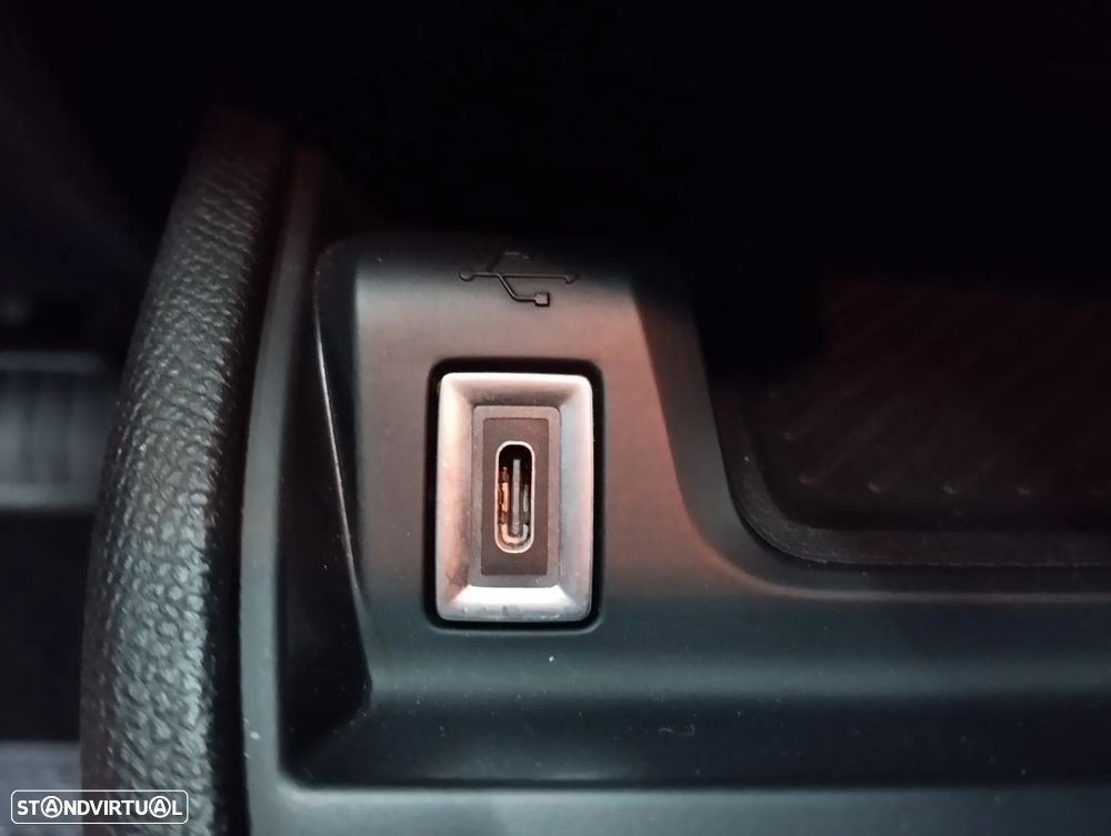 Citroën C4 X 1.2 PureTech Feel Pack EAT8 - 36