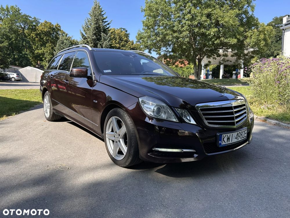 Mercedes-Benz Klasa E - 9