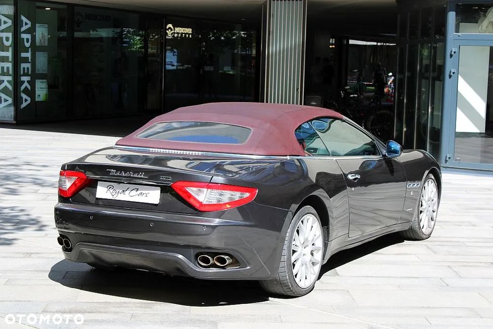 Maserati GranCabrio - 4