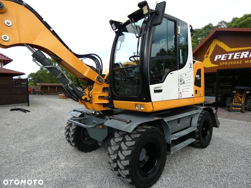 Liebherr A910 Compact ze Szwecji / ROTOTILT ZE SZCZYPCAMI / Super Stan / - 32