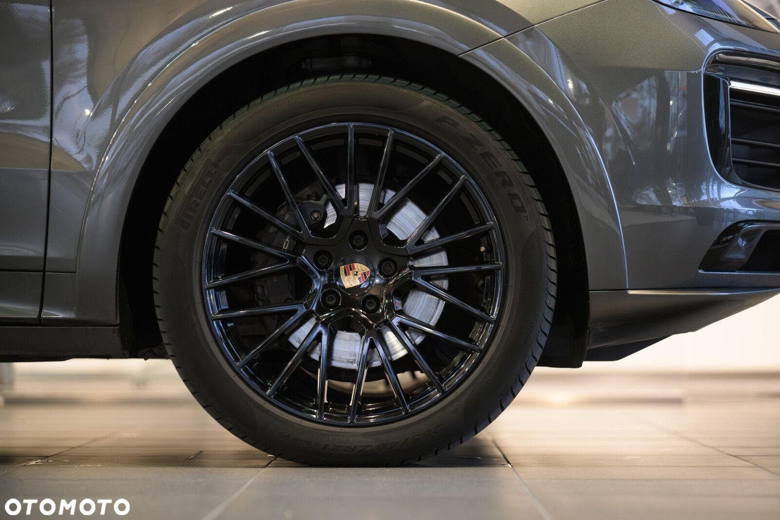 Porsche Cayenne - 25