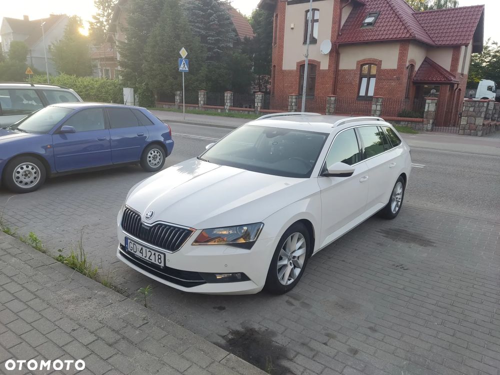 Skoda Superb 2.0 TDI SCR Ambition DSG - 1