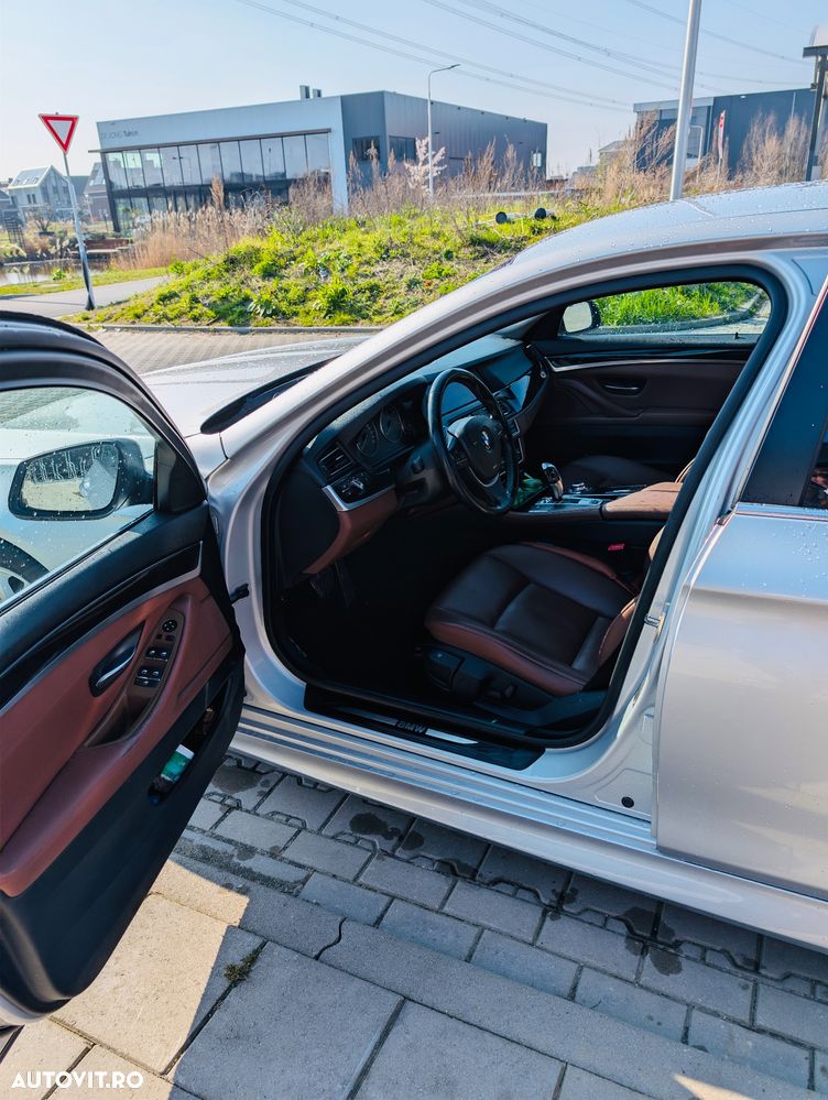 BMW Seria 5 520d Aut. - 14
