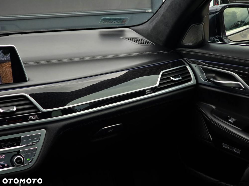 BMW Seria 7 730d xDrive - 29