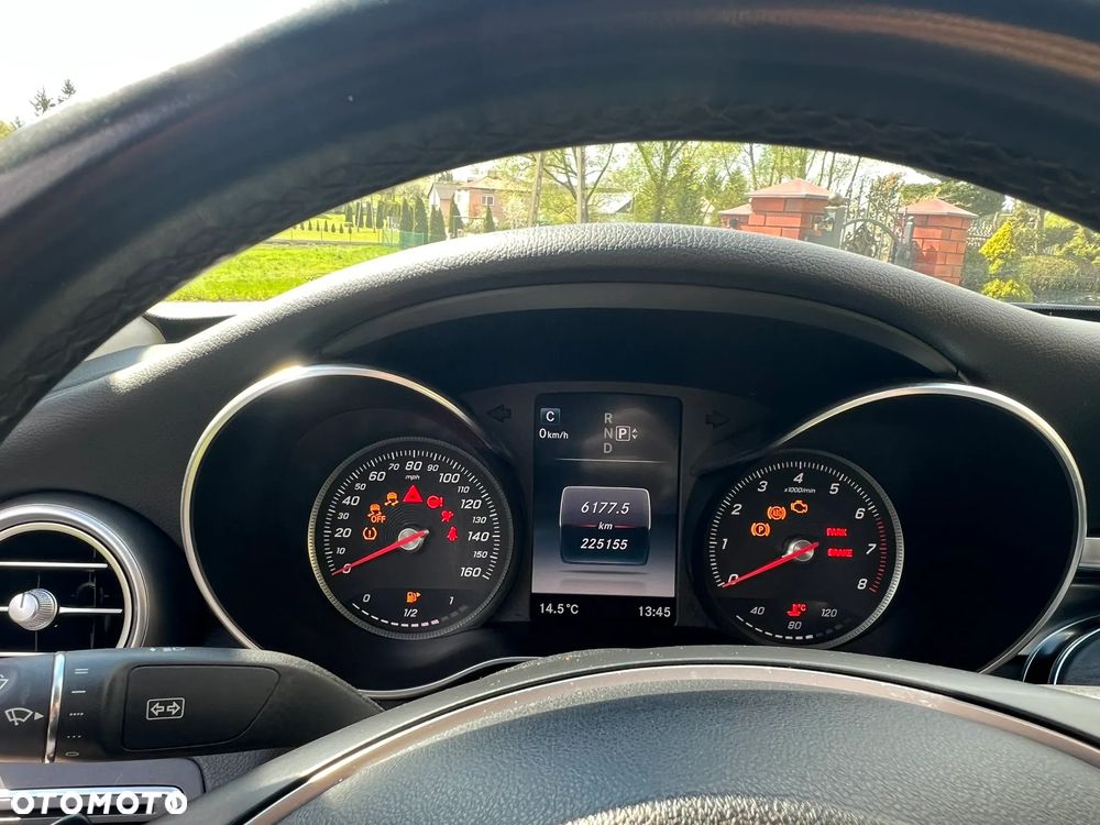 Mercedes-Benz Klasa C 300 7G-TRONIC - 25