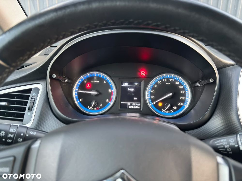 Suzuki SX4 S-Cross 1.6 DDiS Premium Plus - 19