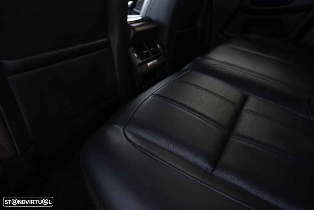 Land Rover Range Rover Evoque 1.5 P300e AWD R-Dynamic HSE Auto - 17