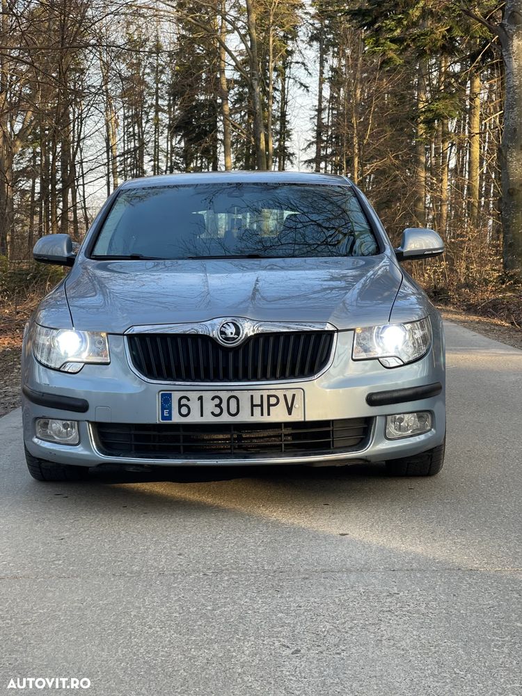 Skoda Superb 2.0 TDI Ambition - 1