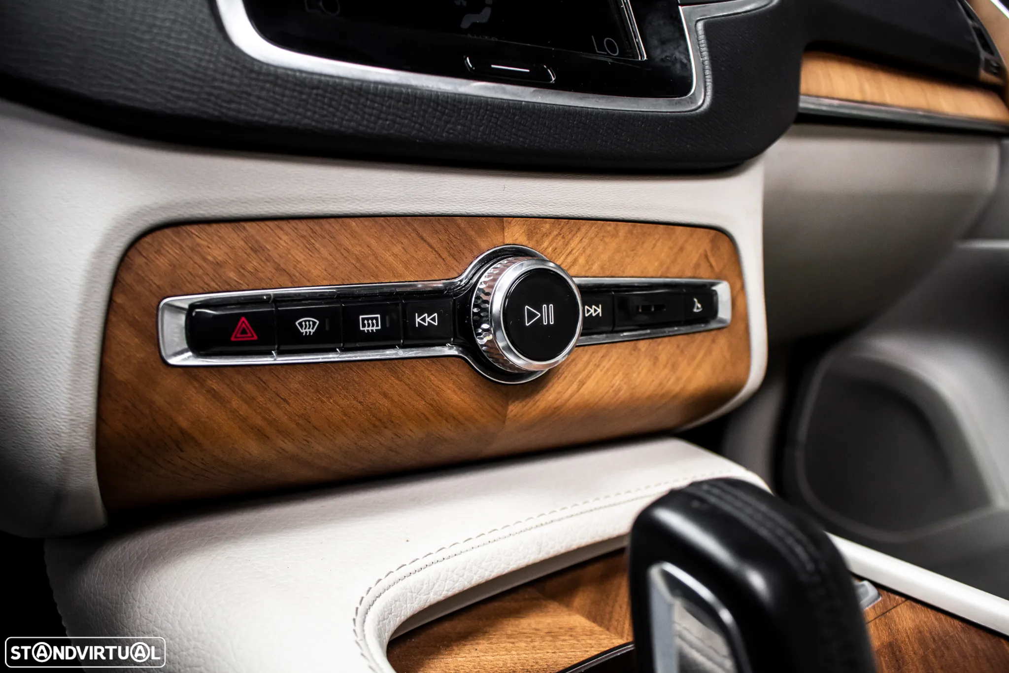 Volvo XC 90 2.0 T8 PHEV Inscription AWD - 22