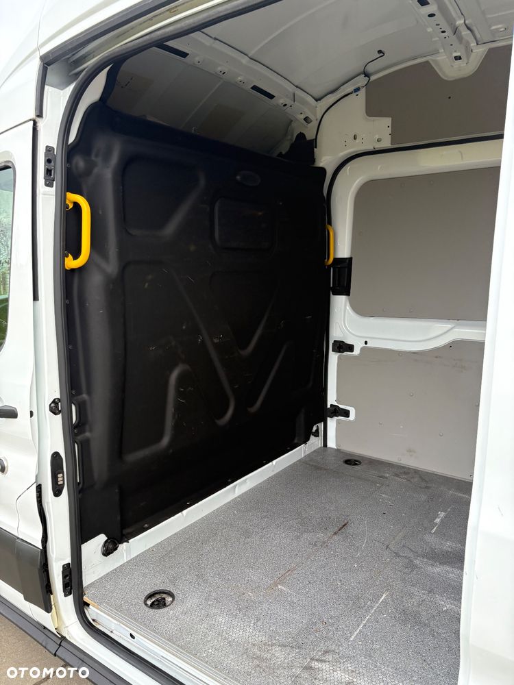 Ford Transit - 15