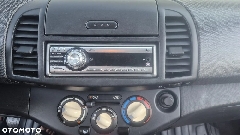 Nissan Micra - 2